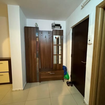 Rental of spacious 3-room apartments with a separate kitchen, 80 m², Faleza Nord, Constanta, Romania